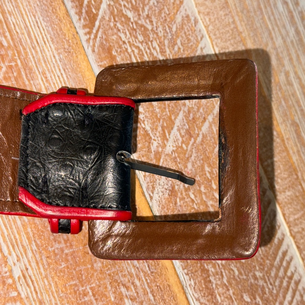 Vintage YSL Leather belt size medium - Picture 7 of 11